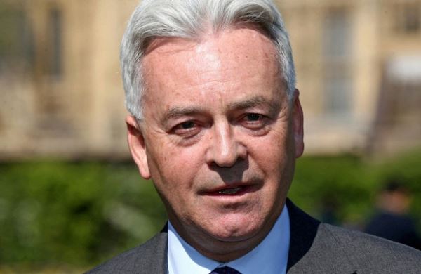 <br />
Заместитель министра иностранных дел Великобритании ушёл в отставку<br />

