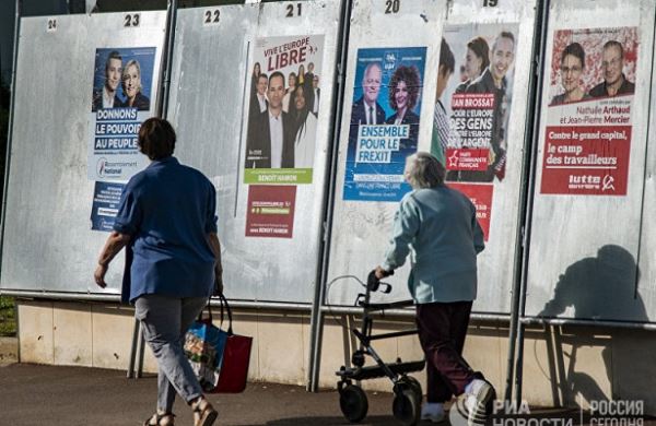 <br />
Le Monde (Франция): Европа учится быть тем, чем не является: политической державой<br />
