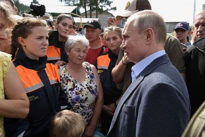 Путин пообещал мальчику из Тулуна игрушечный Mercedes